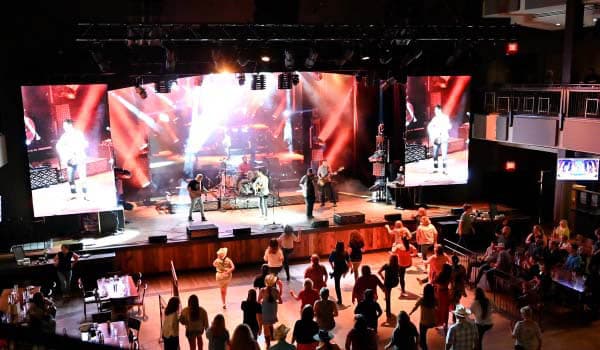 2024 HCON attendees afterhours 600x350 2024 HCON attendees afterhours 600x350